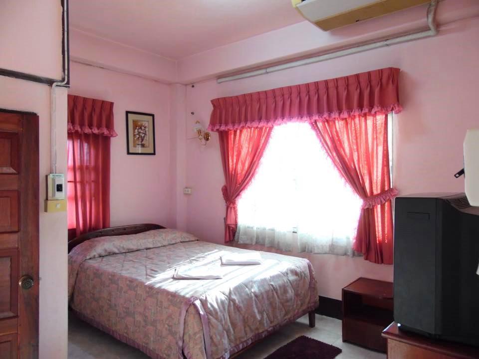 Thaveesinh Hotel Ban Houayxay Exterior photo